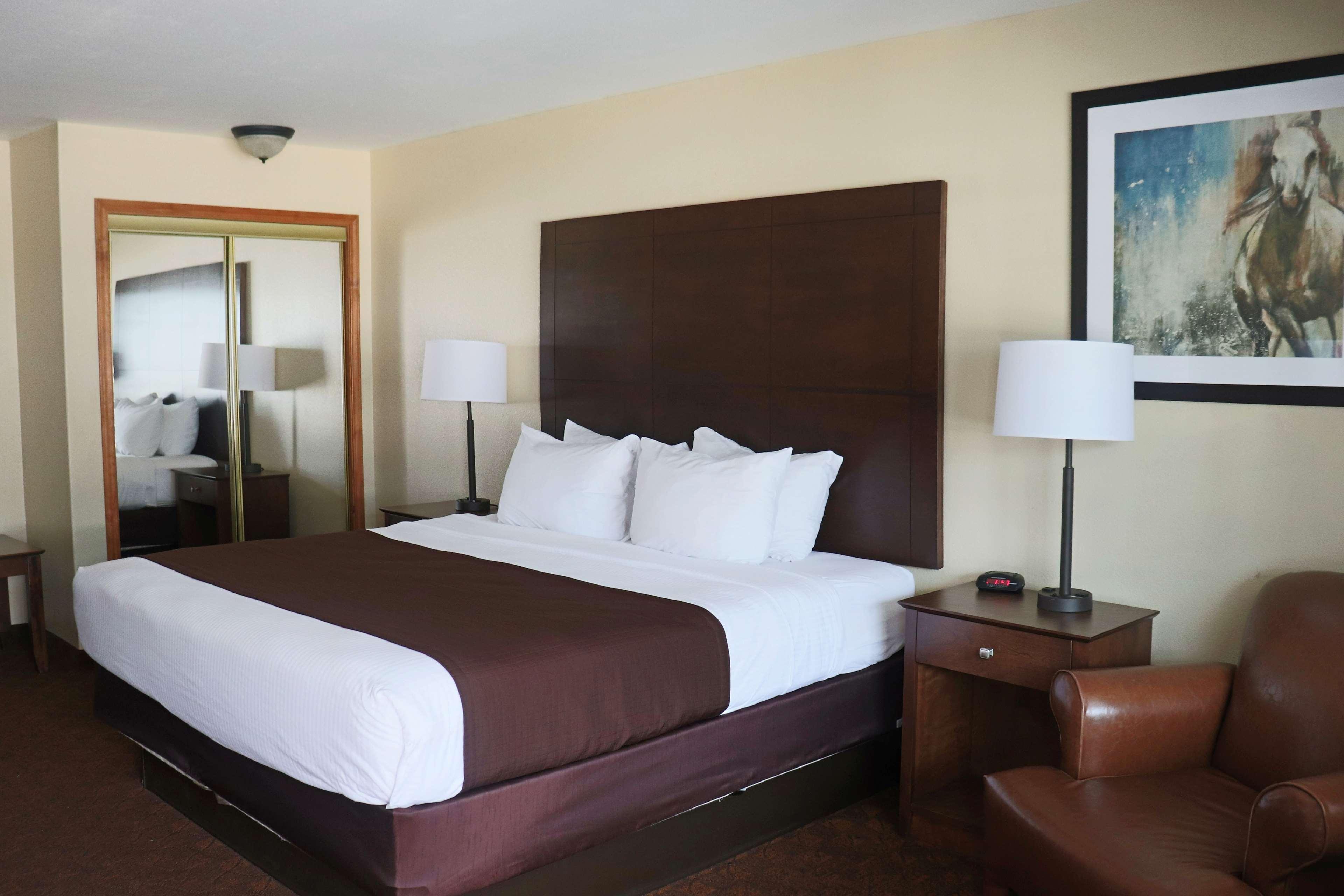 Best Western George West Executive Inn Экстерьер фото