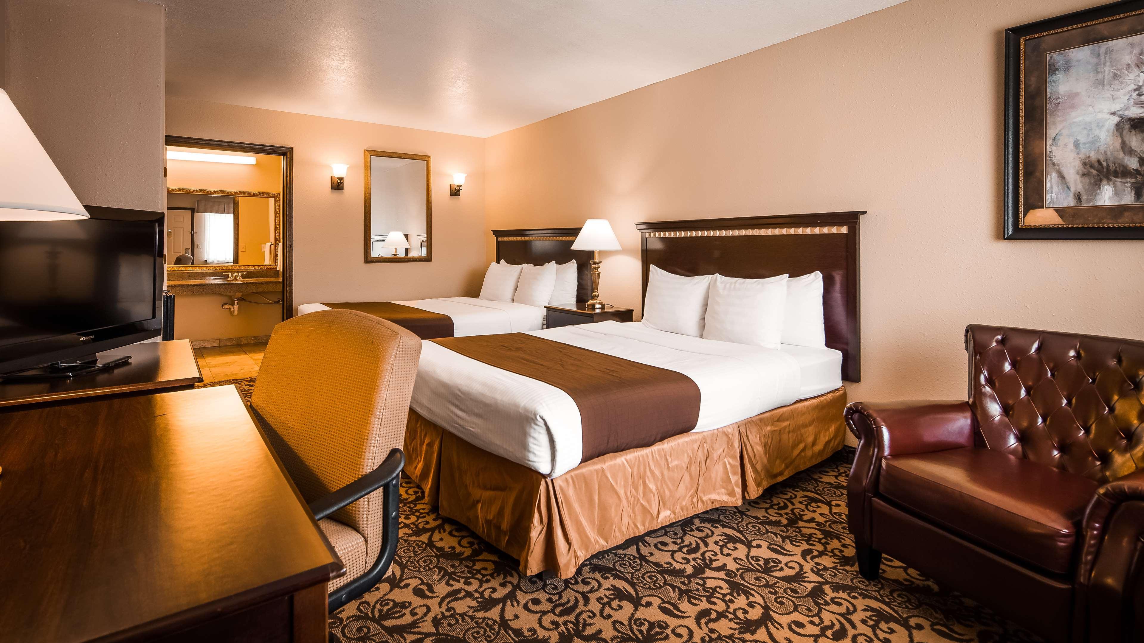 Best Western George West Executive Inn Экстерьер фото