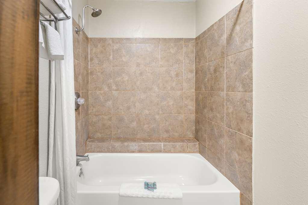 Best Western George West Executive Inn Номер фото