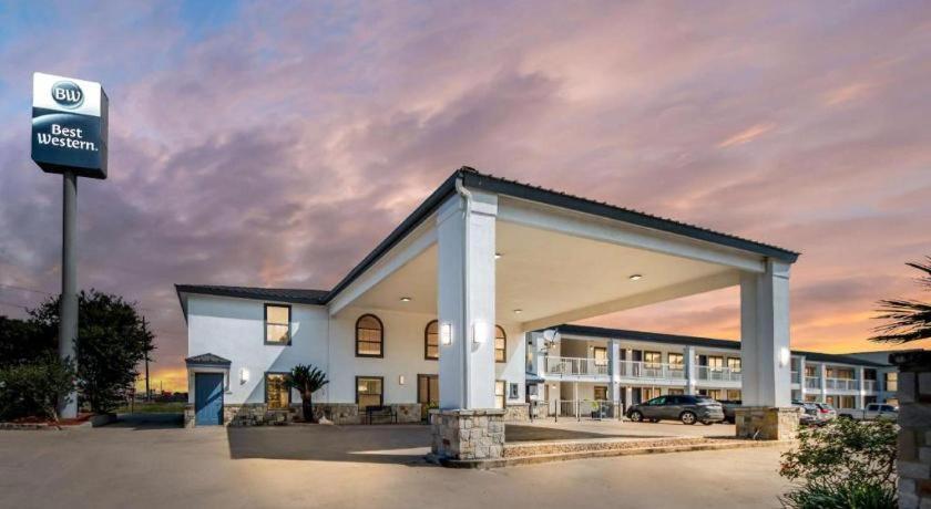 Best Western George West Executive Inn Экстерьер фото