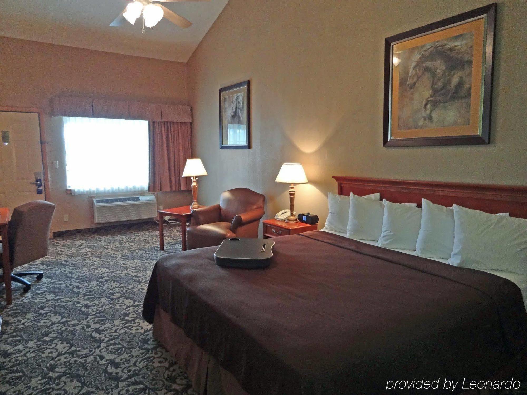 Best Western George West Executive Inn Номер фото