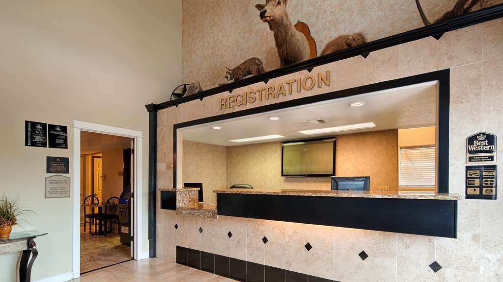 Best Western George West Executive Inn Интерьер фото